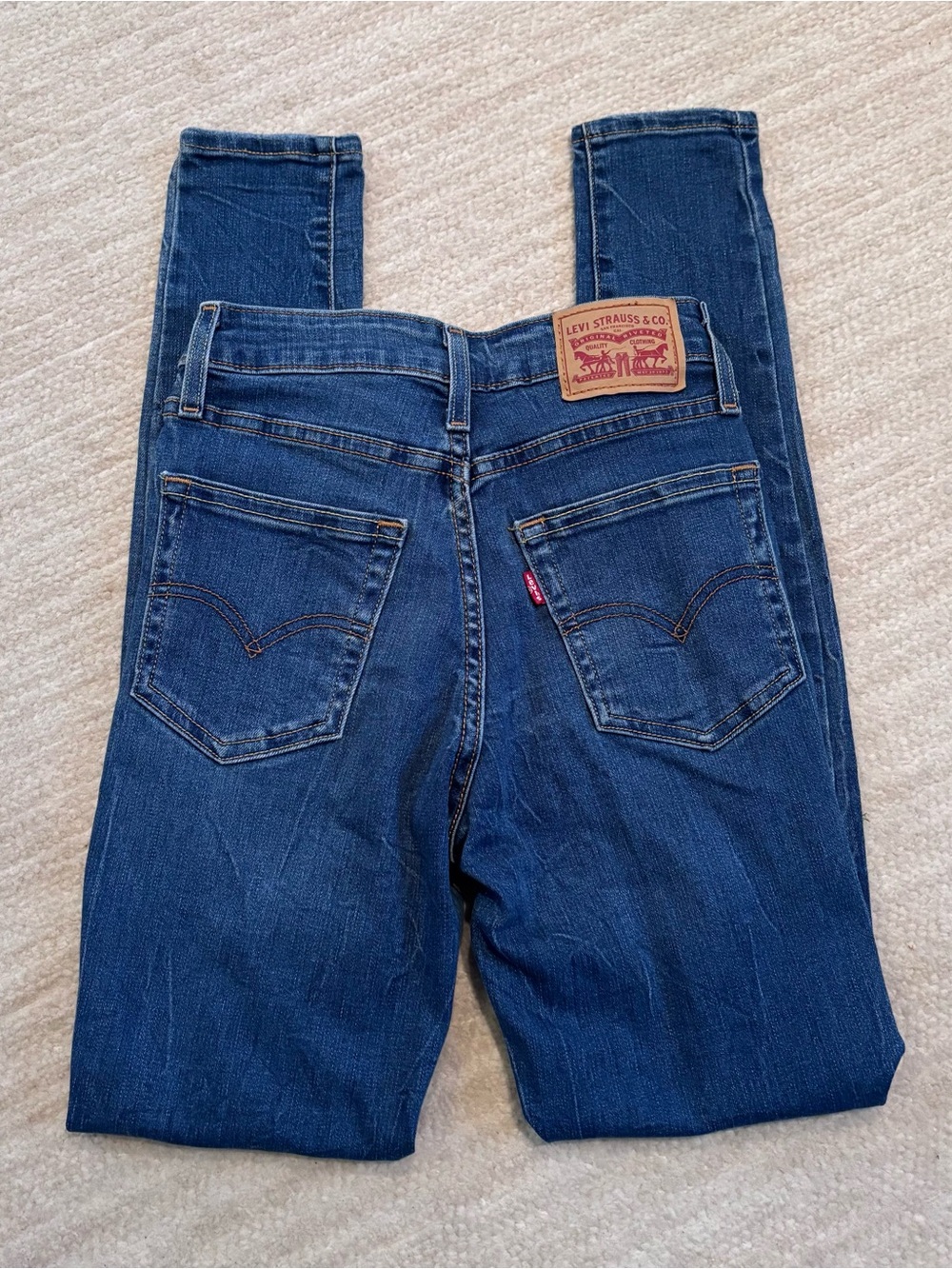 Levi's 721 Women's High Rise Dark Blue Distressed Skinny Jeans 24